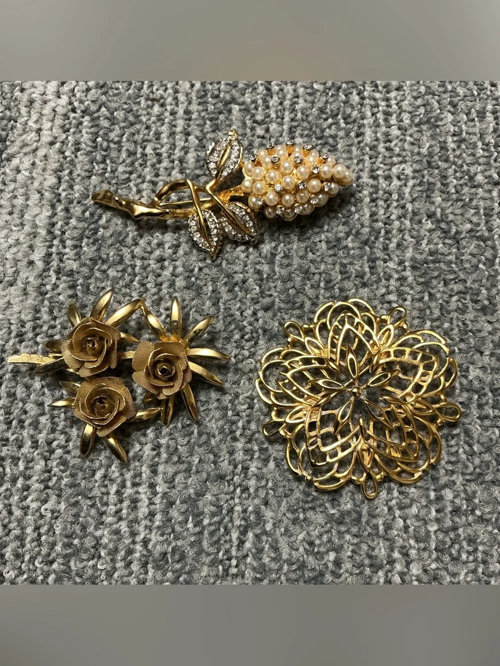 Bundle 3 Gold Tone Brooches Floral Rhinestone BROOKS